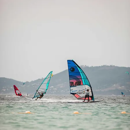 אתר קמפינג Salines 4*