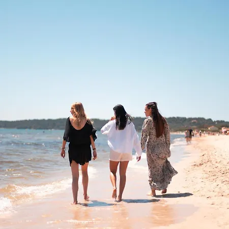 Salines אתר קמפינג 4*