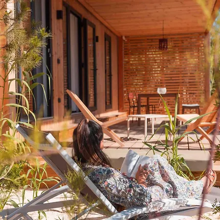 אתר קמפינג Salines