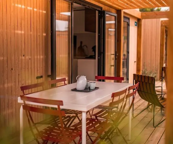 Κάμπινγκ Salines 4*