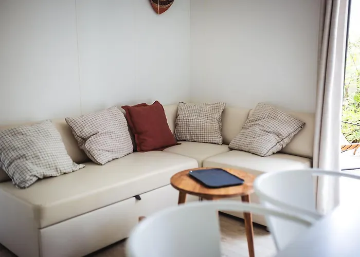 Κάμπινγκ Salines